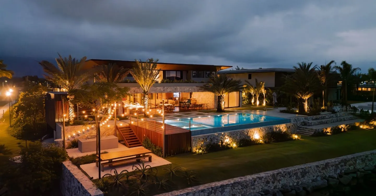 Elegance and Exclusivity by the Sea for an Extraordinary Lifestyle